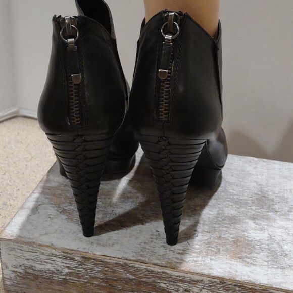 👍  B Makowsky Funky Vintage Leather Heels Dancer S&M 5" Heel  Size 10 M  A11 - Picture 7 of 8